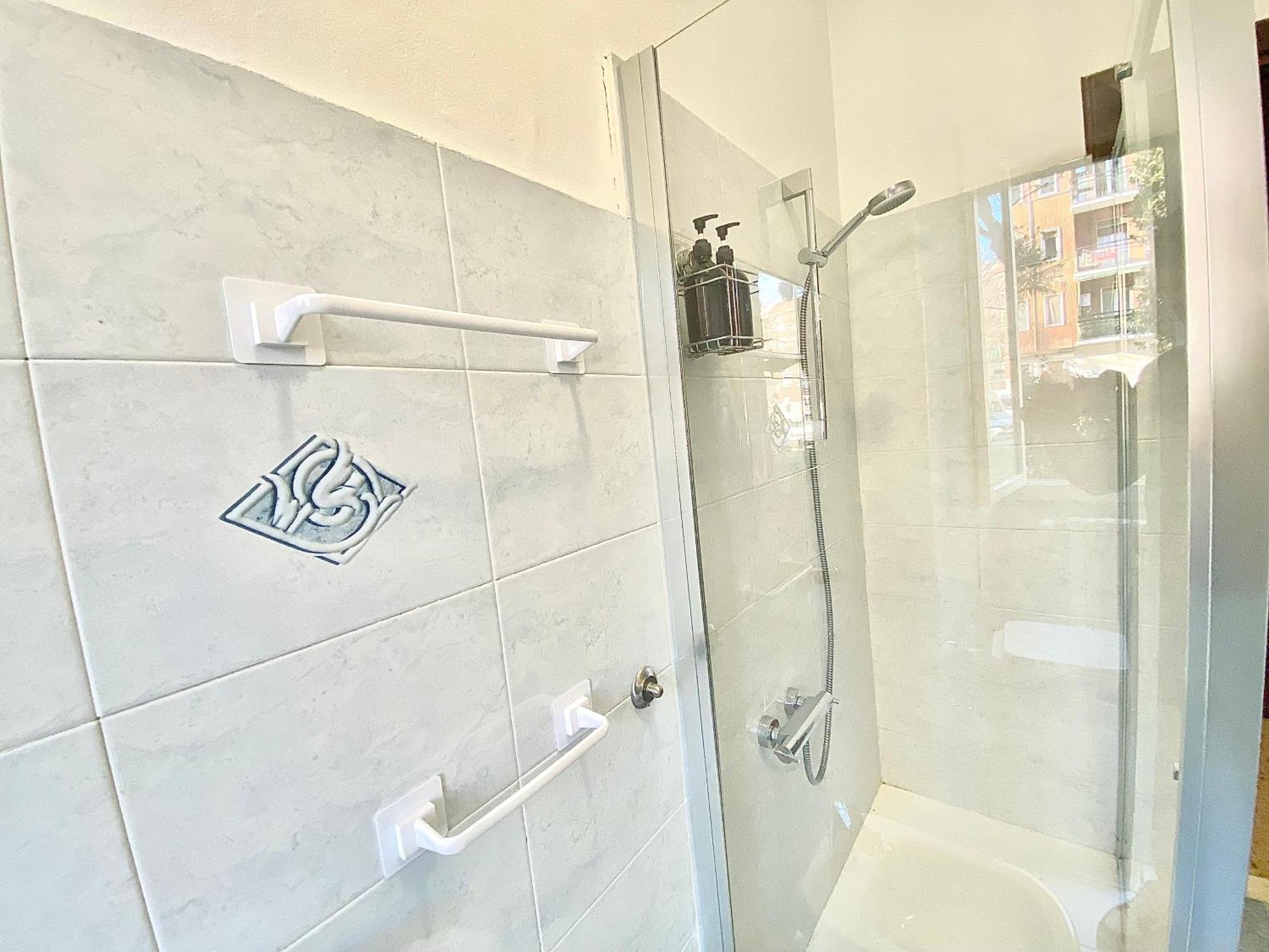 ミラノNavigli Style, Tra Metropolitana Famagosta, Comfort E Modernitaアパートメント エクステリア 写真